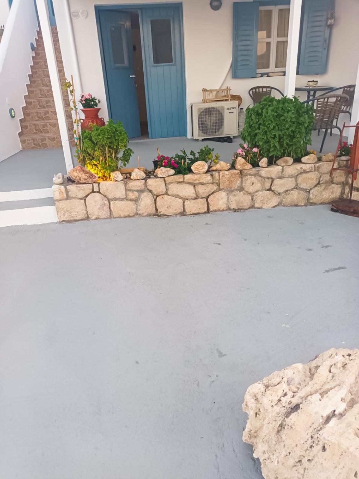 Seaside Residence Kiki Prassa,Kimolos Exterior photo